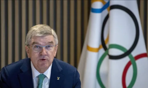 
				
					COI recomenda volta de russos a competições como atletas neutros
				
				