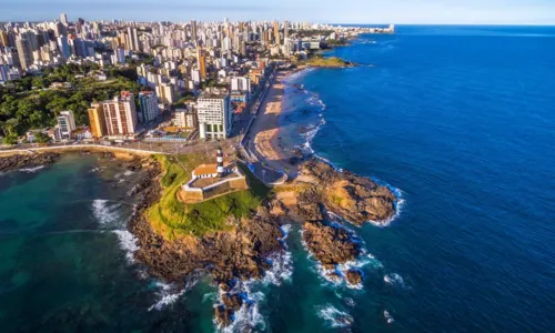 
				
					Vem a Salvador? Seis lugares que você deve incluir em seu roteiro
				
				