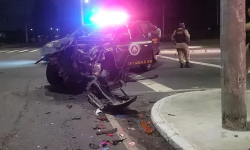 
				
					PMs ficam feridos em acidente com caminhão guincho em Salvador
				
				