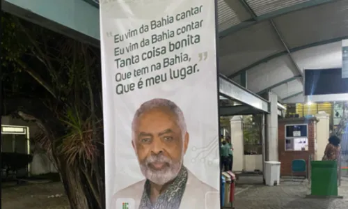 
				
					Gilberto Gil recebe título do IFBA e se emociona: 'Obrigado'
				
				