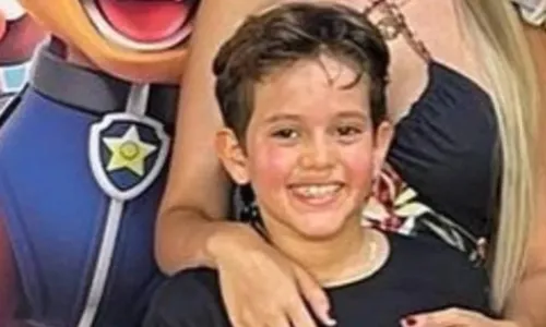 
				
					Filho de PM morre com disparo acidental ao manusear arma do pai
				
				