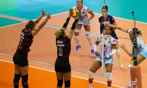 
				
					Superliga feminina e masculina de vôlei entram na fase final
				
				