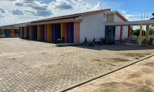 
				
					Adolescente é preso suspeito de esfaquear colega em escola da PB
				
				