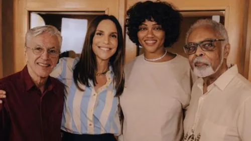 
				
					Ivete divide novos bastidores de show com Gil, Luedji e Caetano
				
				