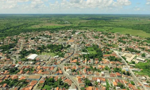 
				
					Filho de ex-vereador é encontrado morto dentro de porta-malas
				
				