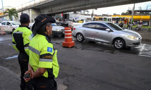 
				
					Semana Santa: trânsito é reforçado no entorno do Mercado do Peixe
				
				