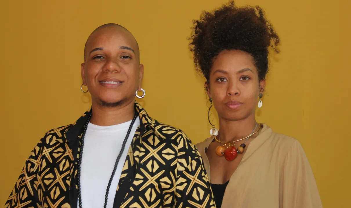 Ziati Comazi (esq.) e Pita Nice (dir.) comandam a Nova Estação, iniciativa voltada para mulheres negras, pessoas trans e projetos afrocentrados
