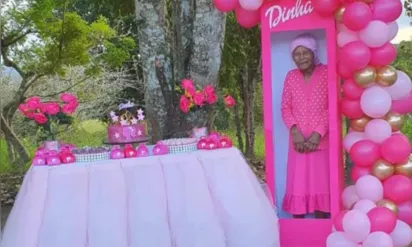 Idosa celebra aniversário com roupa e decoração da Barbie no