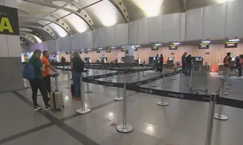 
				
					Aeroporto de Salvador retoma pousos e decolagens nesta quarta (7)
				
				