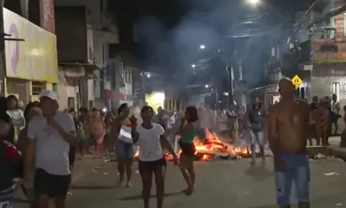 
				
					Após morte de homem, ônibus voltam a circular em bairro de Salvador
				
				