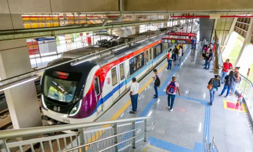 
				
					Após parada de quase 6h, Linha 2 do metrô volta a operar em Salvador
				
				
