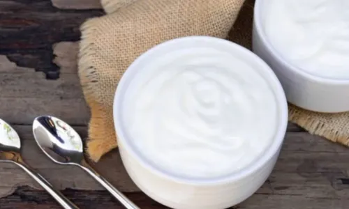 
				
					Aprenda a fazer iogurte vegano caseiro com apenas 5 ingredientes
				
				