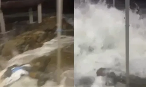
				
					Bar em Salvador é invadido por fortes ondas na Gamboa de Baixo; veja
				
				