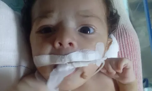 
				
					Bebê de 2 meses morre após erro em maternidade de Salvador
				
				