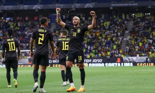 
				
					Brasil vence Guiné por 4 a 1 em amistoso na Espanha
				
				