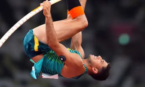 
				
					Campeão olímpico Thiago Braz testa positivo em exame antidoping
				
				