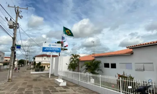 
		Idoso fratura costelas após sofrer ataque de touro na BA