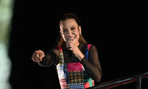 
				
					Ivete Sangalo faz show em Campina Grande após 17 anos: 'Que saudade'
				
				