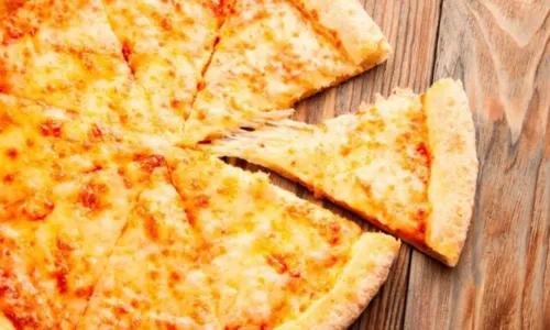 
				
					Jantar à jato: veja como fazer pizza de 4 queijos em 45 minutos
				
				