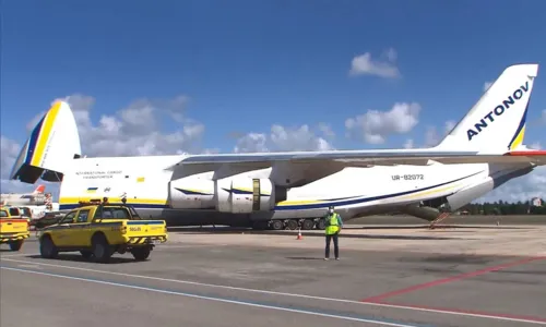 
				
					Maior avião de carga do mundo pousa na Bahia; veja imagens
				
				