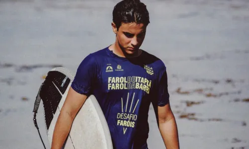 
				
					Marcelo Sangalo impressiona em dia de surf e Ivete reage: 'É o brabo'
				
				