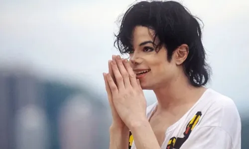 
				
					Michael Jackson pode virar réu em novo processo por abuso sexual
				
				