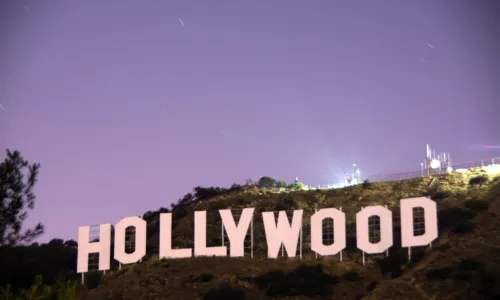 
				
					O que pode acontecer com os filmes de 2024 com a greve em Hollywood?
				
				