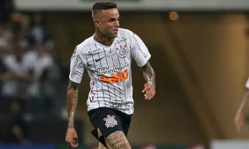 
				
					Torcedores invadem motel e agridem jogador Luan, meia do Corinthians
				
				