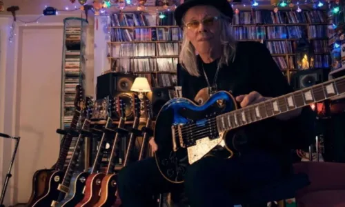 
				
					Trajetória de guitarrista Luiz Carlini é contada em documentário
				
				