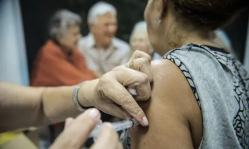 
				
					Vacinação contra Covid-19 e gripe segue na quinta (29) em Salvador
				
				