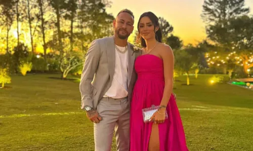 
				
					Web detona Neymar após carta para noiva e relembra caso de Luísa Sonza
				
				