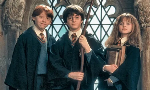 
				
					Warner anuncia série de Harry Potter para o streaming; saiba detalhes
				
				
