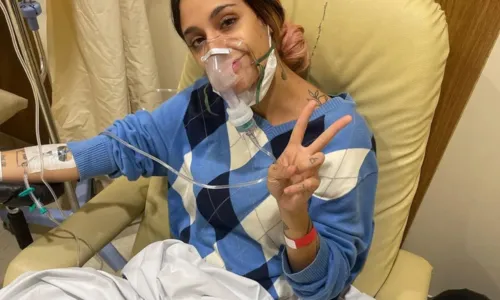 
				
					Atriz de 'Vai na Fé' é hospitalizada e preocupa fãs: 'Sob cuidados'
				
				
