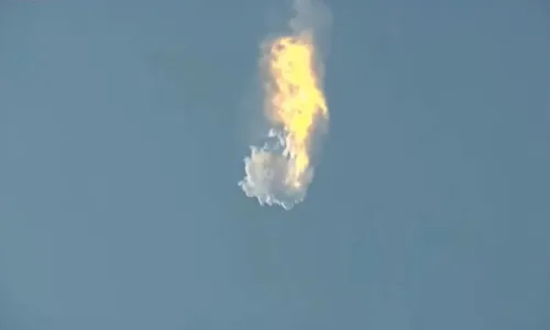
				
					Foguete de Elon Musk explode minutos após lançamento
				
				