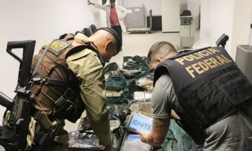 
				
					Polícia apreende uma tonelada de cocaína em Águas Claras
				
				