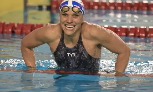 
				
					Carol Santiago é ouro em etapa do World Series de natação paralímpica
				
				