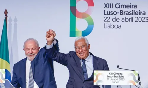 
				
					Lula anuncia abertura de escritório da Apex em Lisboa
				
				