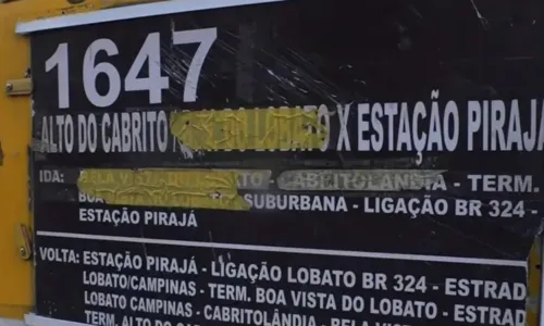 
				
					Rodoviários são obrigados a tirar roupa durante assalto em Salvador
				
				