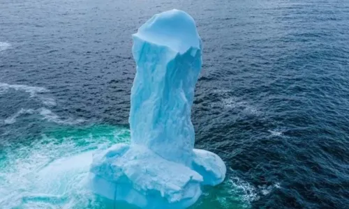 
				
					Iceberg com formato de pênis viraliza nas redes sociais
				
				
