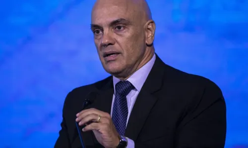 
				
					Moraes determina depoimento de Torres sobre ações da PRF
				
				