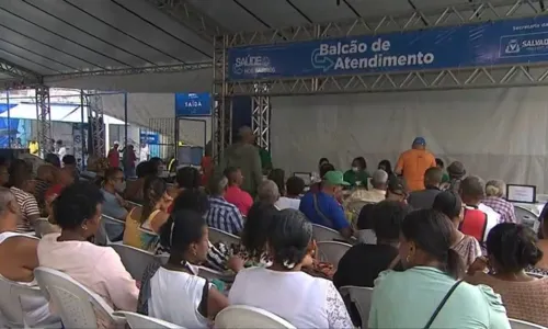 
				
					Cerca de 44 mil doses de vacina são aplicadas em Salvador no 'Dia D'
				
				