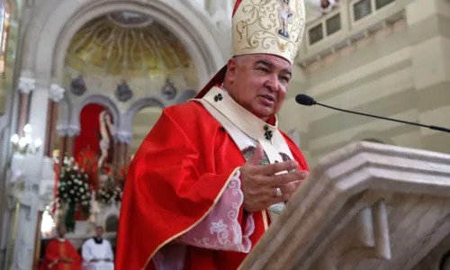 
				
					Arcebispo Dom Orani Tempesta sofre assalto no Rio
				
				