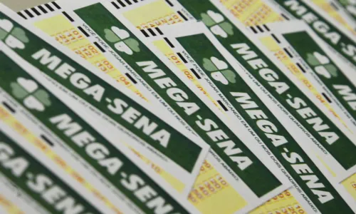 
				
					Mega-Sena sorteia números de prêmio estimado em R$ 3 milhões; veja
				
				