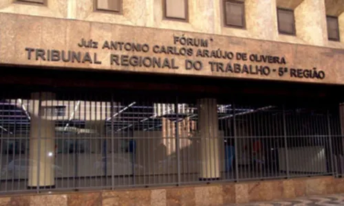 
				
					Justiça do Trabalho anuncia R$ 2,4 milhões para ex-funcionários da CSN
				
				