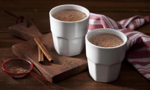 
				
					Café da Manhã: aprenda a fazer um tradicional chocolate quente
				
				