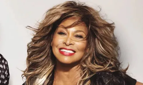 
				
					Tina Turner, considerada rainha do rock n' roll, morre aos 83 anos
				
				
