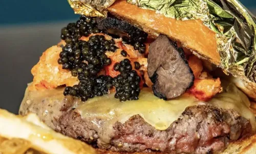 
				
					Restaurante vende hambúrguer com lagosta e ouro por R$ 3,5 mil
				
				