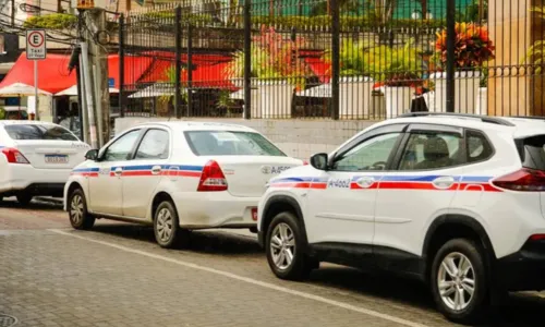 
				
					Taxistas credenciados poderão emitir documentação digital em 1º de junho
				
				