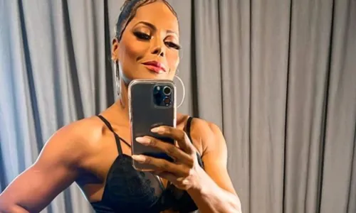 
				
					Adriana Bombom fala sobre corpo aos 48 anos: 'Mais sarada do que antes'
				
				