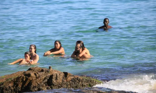 
				
					Alice Wegmann e Francisco Gil curtem praia no Rio de Janeiro
				
				